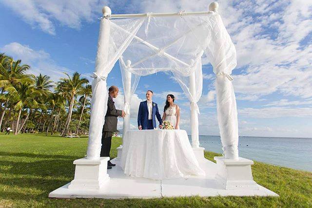 Your wedding day will always be a magical event at our resort. Stay tuned for the new boho-chic setting.