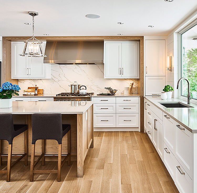 Love this kitchen we built last year for Coast Prestige Homes. Designed by <a href="/JMD_Victoria/">Jenny Martin Design</a> #customkitchen #yyj #interiordesign #kitchendesign