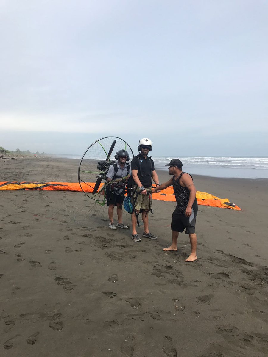 JACOPARAGLIDING's tweet photo. #jacotours #jacoadventure #costaricatours #costaricaadventure #paraglidingcostarica #jaco #paragliding #costarica #paramotorcostarica https://t.co/9pzJrVp0Zf
