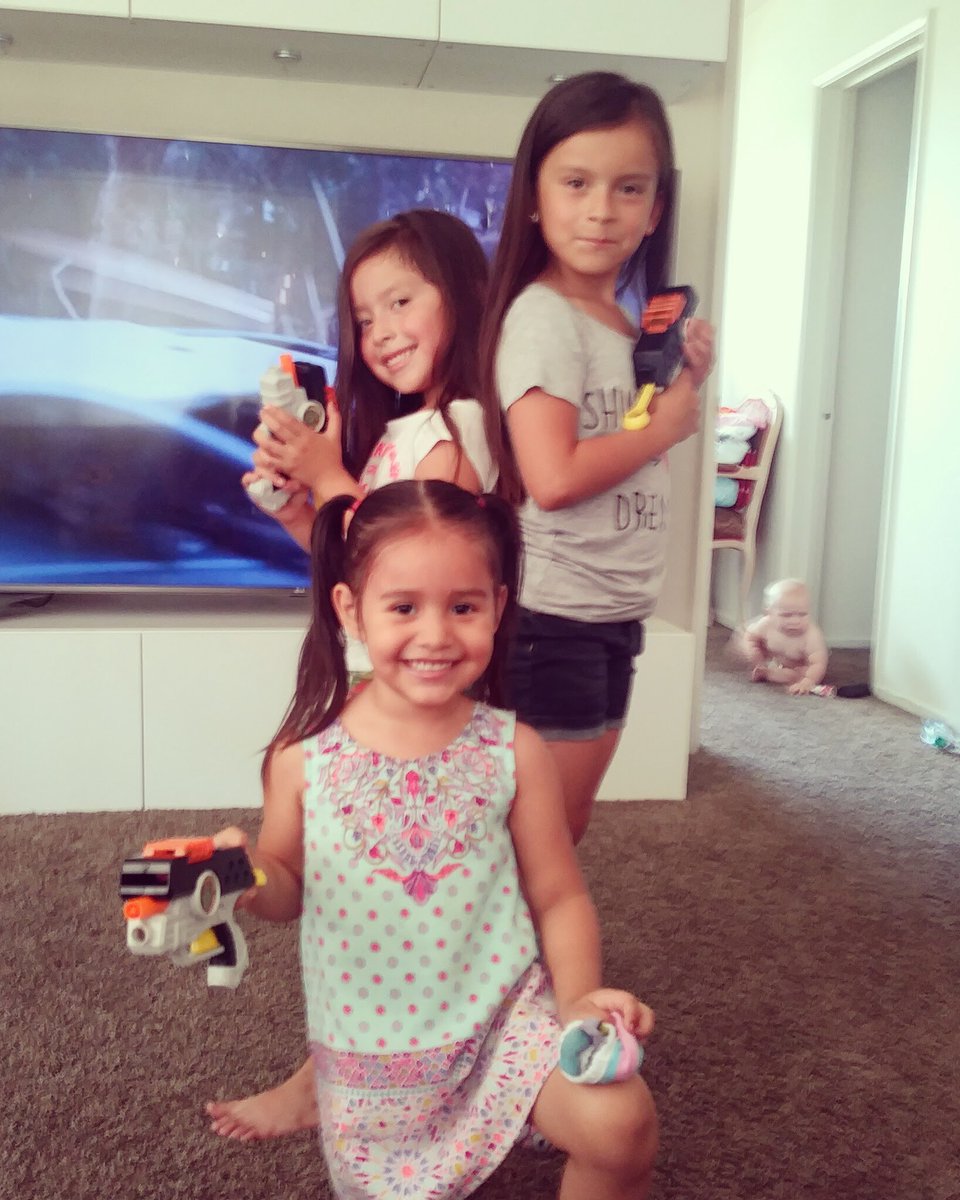 ldesiree16's tweet photo. It's good to know my girls can spend time with their second family ❤️  #mygirls #charliesangels #sisters #stepsisters https://t.co/BytQdKyYIg