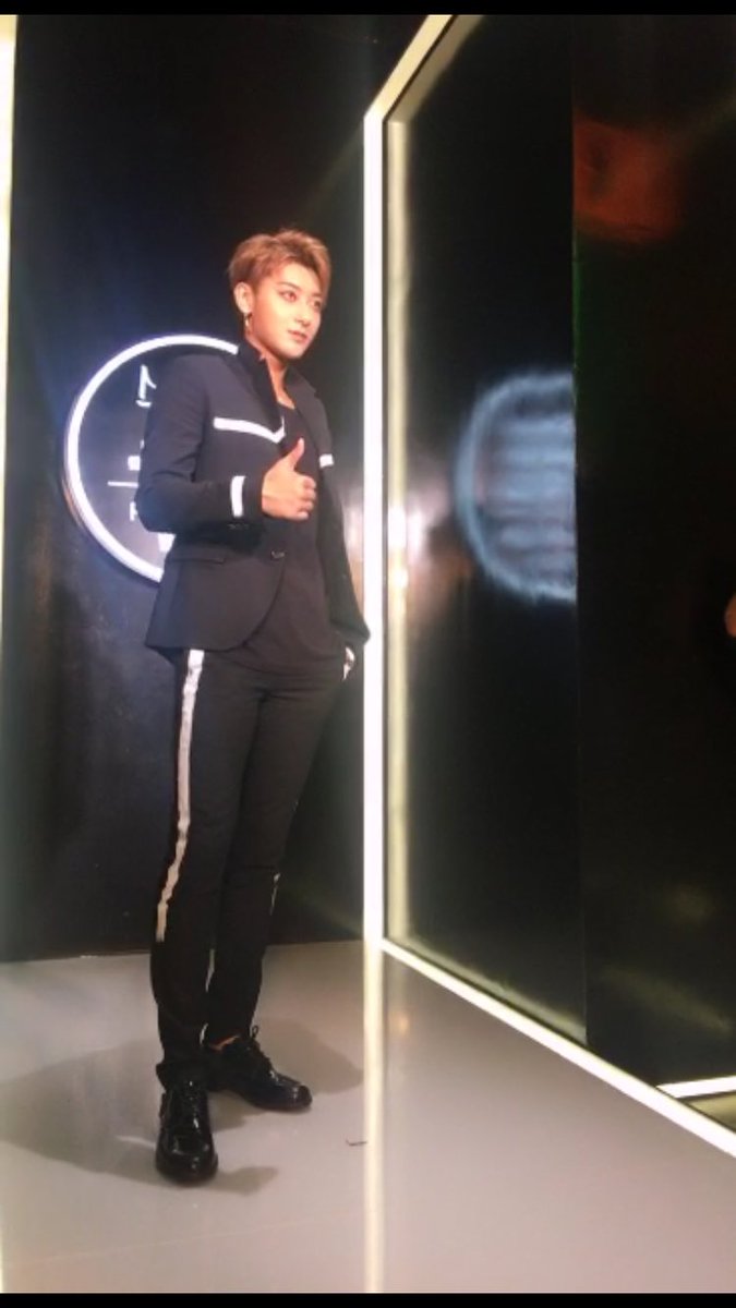 와례버맨 tweet media