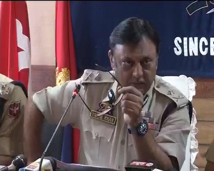 abplive's tweet photo. BREAKING: यूपी के मुजफ्फरनगर से लश्कर-ए-तैयबा का संदिग्ध आतंकी गिरफ्तार, आतंकी का नाम संदीप कुमार शर्मा
https://t.co/RixFWBElNl https://t.co/lcUFDsy9pA