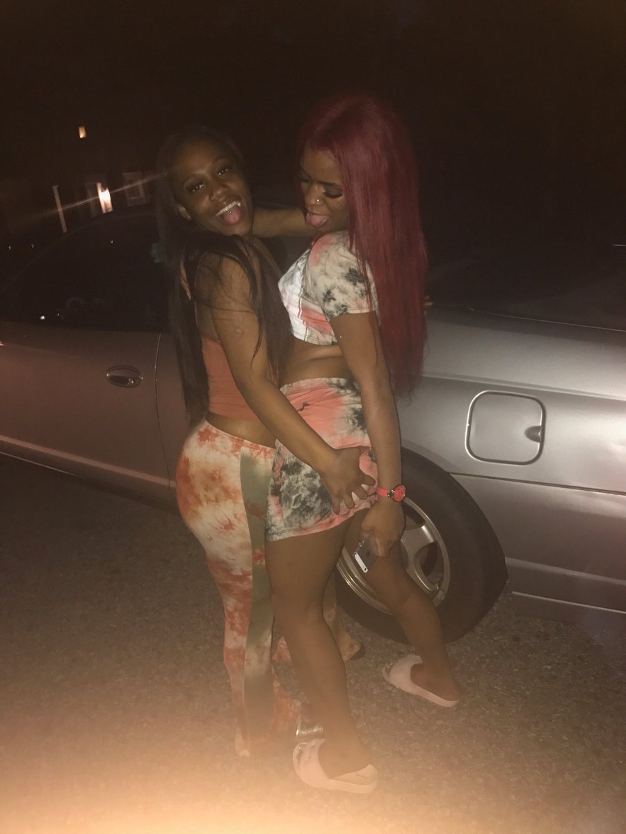IeshaaaaaS's tweet photo. I miss my bae 😭💞 https://t.co/hrdWVAhdwO