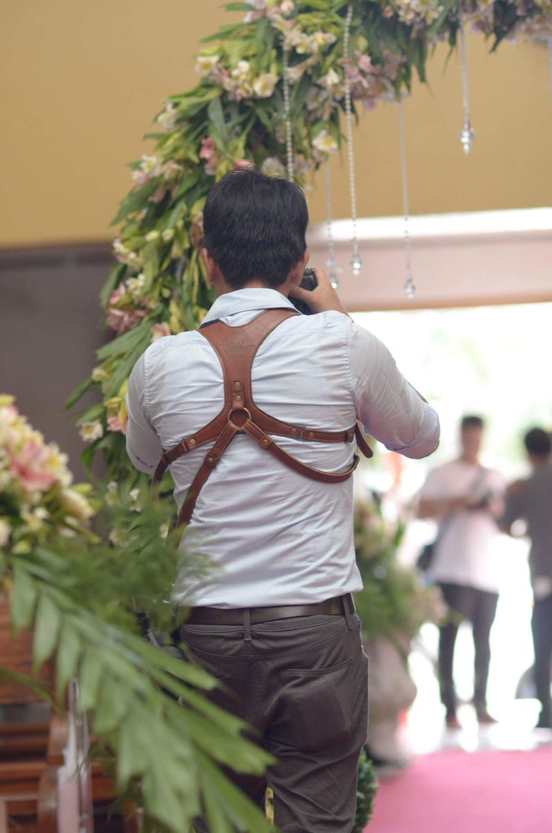 kawaprogear's tweet photo. Taguig Manila represent! Shoutout to Ricky Tiu rocking his KAWA Pro Duo! Thank you for sharing :) #kawaprogear #weddingphotographerph https://t.co/ZU8joFmg4H
