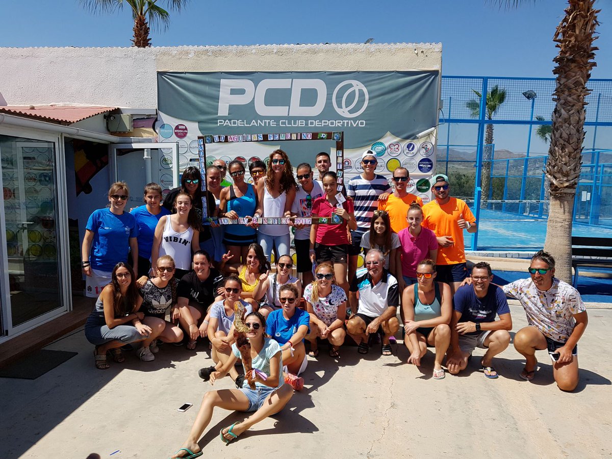 UDAguilasFem's tweet photo. 😍 👏 ¡Muchas #GRACIAS A TODOS los que habéis colaborado con nosotras! 

¡Ha sido un finde genial!

¡Gracias 🎾 @PadelanteClub por todo! https://t.co/1C6akRQizt
