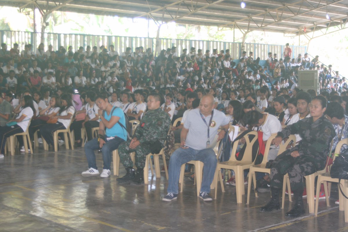 42ndsac's tweet photo. 42sacpunisher July 8
@42sac personnel during Information Drive on PNP SAF Recruitment held at Golden State College Gymnasium Brgy. Lagao GSC https://t.co/cZ1PCMIcKz