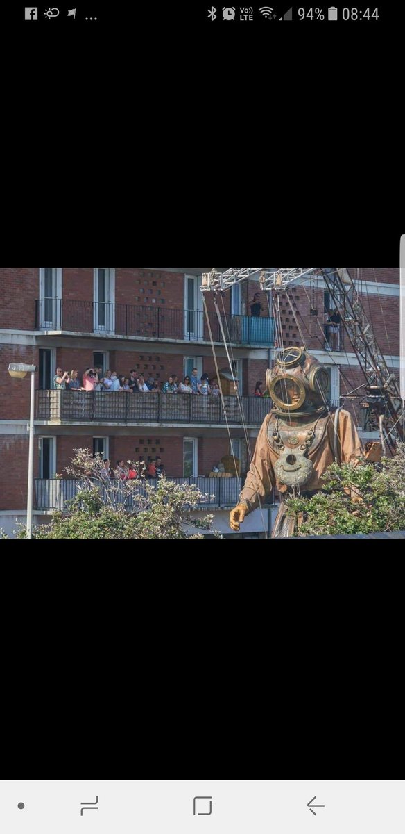 Nanteffect's tweet image. La compagnie @royaldeluxe1   toujours dans l actualite #innondation #orage #paris #nantes