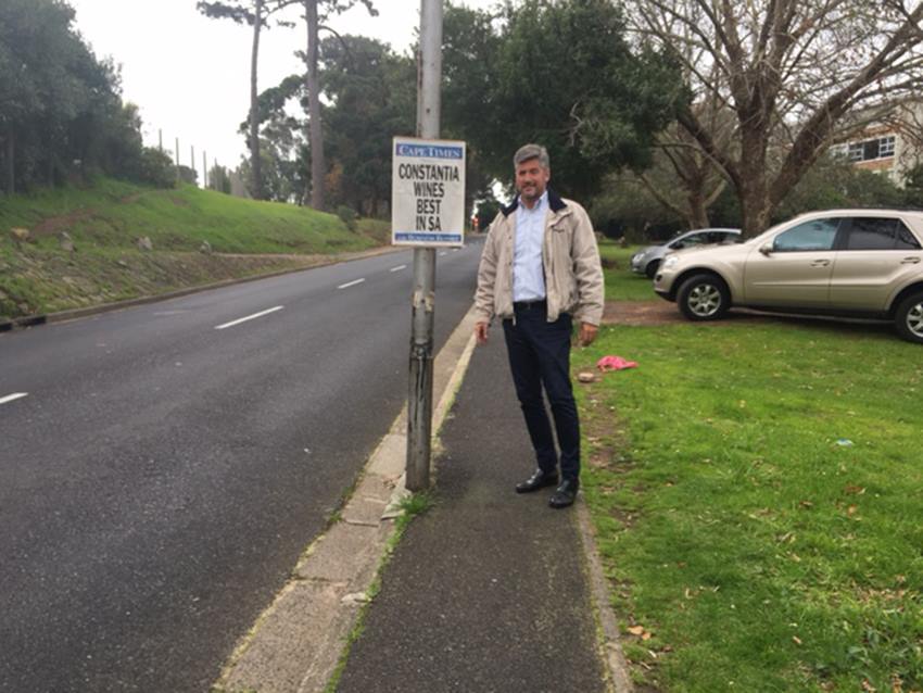 ConstantiaGlen's tweet photo. Gus Allen is passionate about our beautiful valley &amp; wonderful farm #Constantia1685 #ConstantiaRoute https://t.co/hyQYcG1Gjl