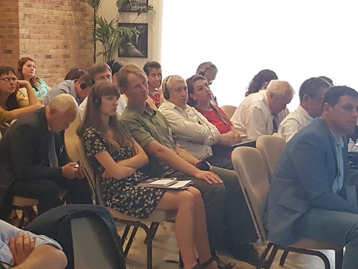leds_eep's tweet photo. @ledsgp Energy Toolkit 2.0 is introduced to Ukrainian muncipalities and regional energy experts. #KyivEnergyPlanningWorkshop @LinkUkraine https://t.co/EpHZVkHJ1w