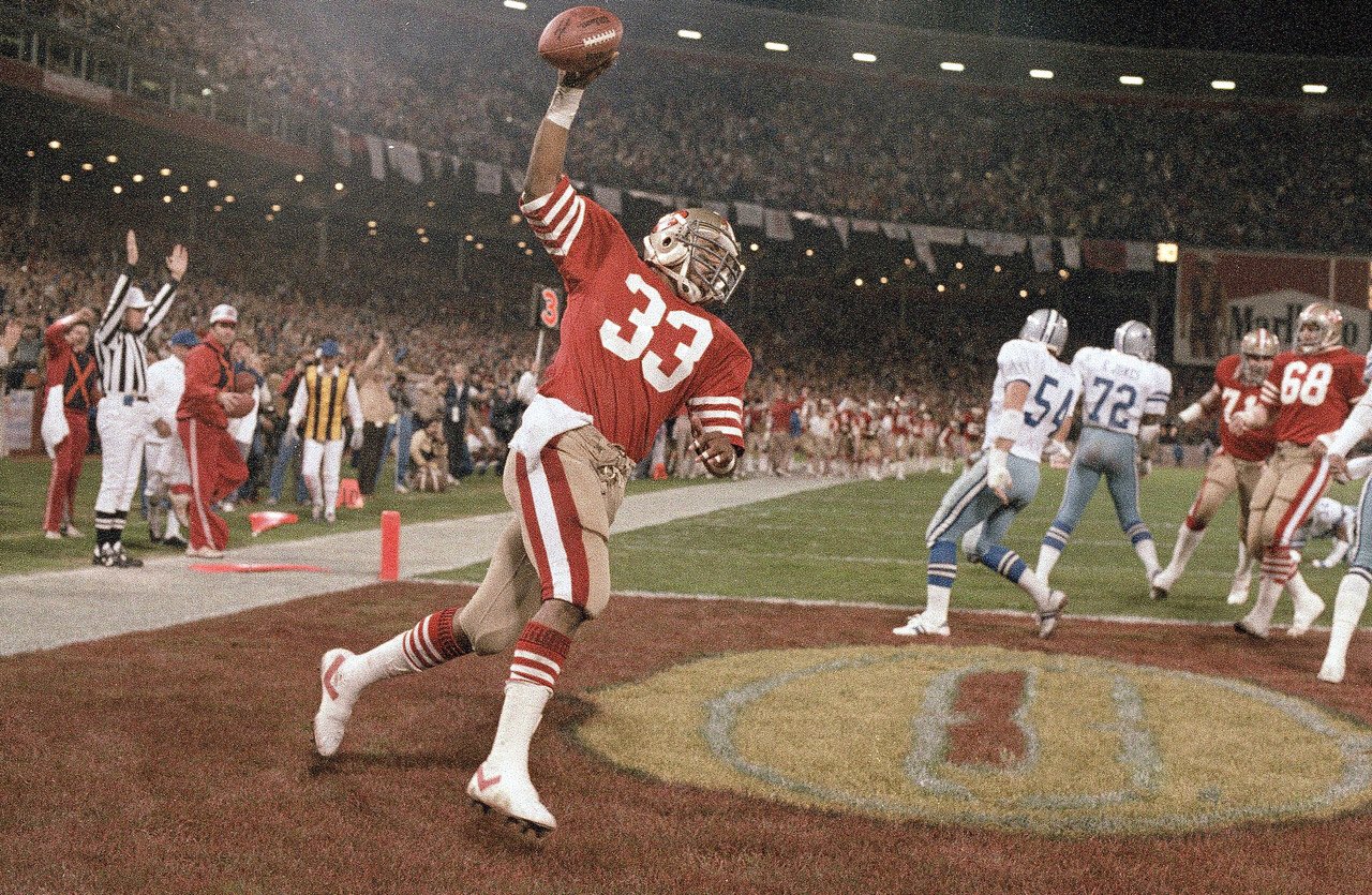 Happy 57th birthday to former MVP RB Roger Craig! 