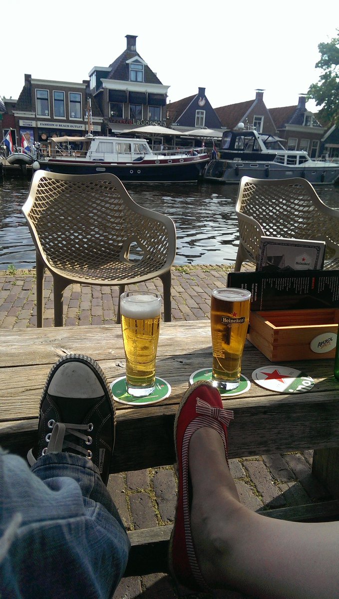 Baradul_'s tweet photo. Gechillt Bier trinken? Geht auch in den Niederlanden! Wer hätte es gedacht... 🍻 https://t.co/L2ddgRGeFp
