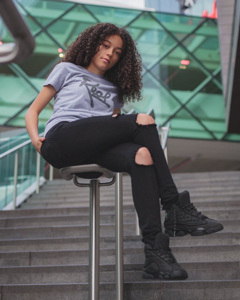 keepitrealon's tweet photo. We got that swagger‼️ @_alexjarrett in the Insignia Light Heather &amp; Grey Women's Tee #Keepitreal #Wearitlikeitis #Streetwear #Fashionista https://t.co/d9cOndCLJJ