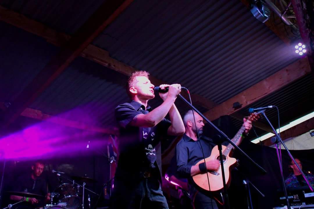 Slamming into Gillow cider festival. Great little festival! #speedfolk #folkPunk whipjacks.com