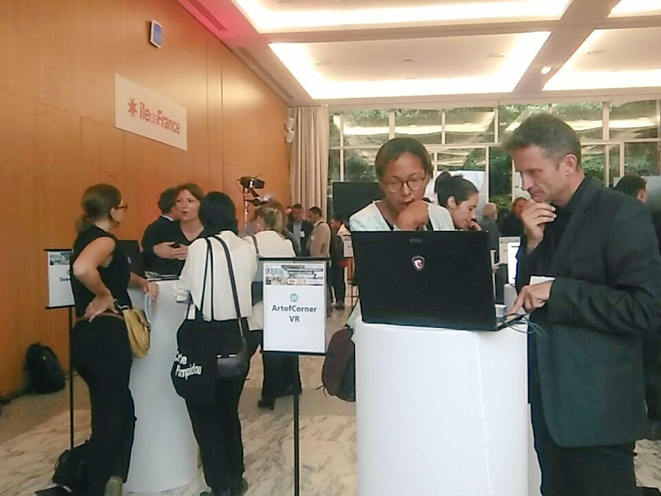 ClaireMaeseele's tweet photo. Les rendez vous business commencent pour l'après-midi des Rencontres Numériques du Tourisme #TourismeNumIDF @Cap_Digital @iledefrance https://t.co/FKu4IhJsbQ