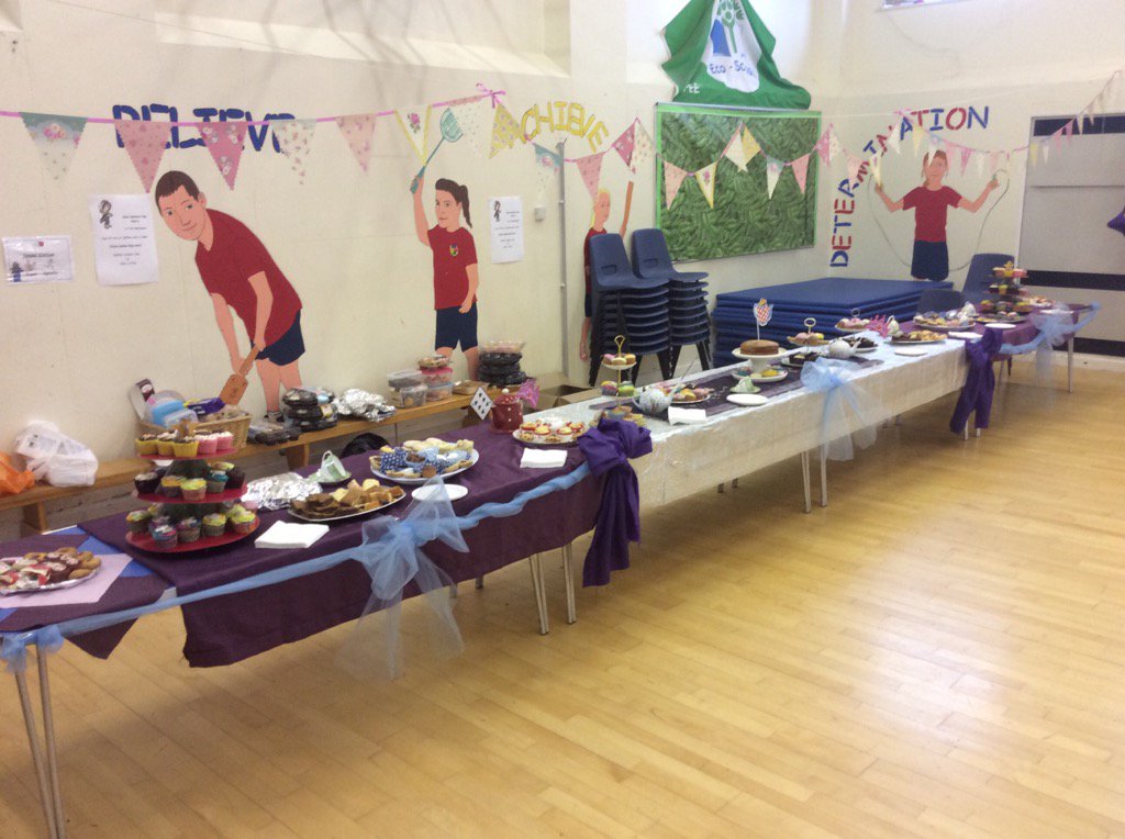 claresowa's tweet photo. @smemorial cakes galore!  All ready for our Mad Hatter's tea party!  Proceeds in aid of  @RainbowTrustCC https://t.co/X9UB9Oc1Yj