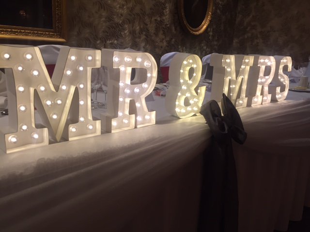 BullPeterboro's tweet photo. Congratulations to Mr &amp; Mrs Laird who got married here with us at the Bull Hotel on Saturday afternoon! #wedding #mrandmrs https://t.co/UbQqanMLVm