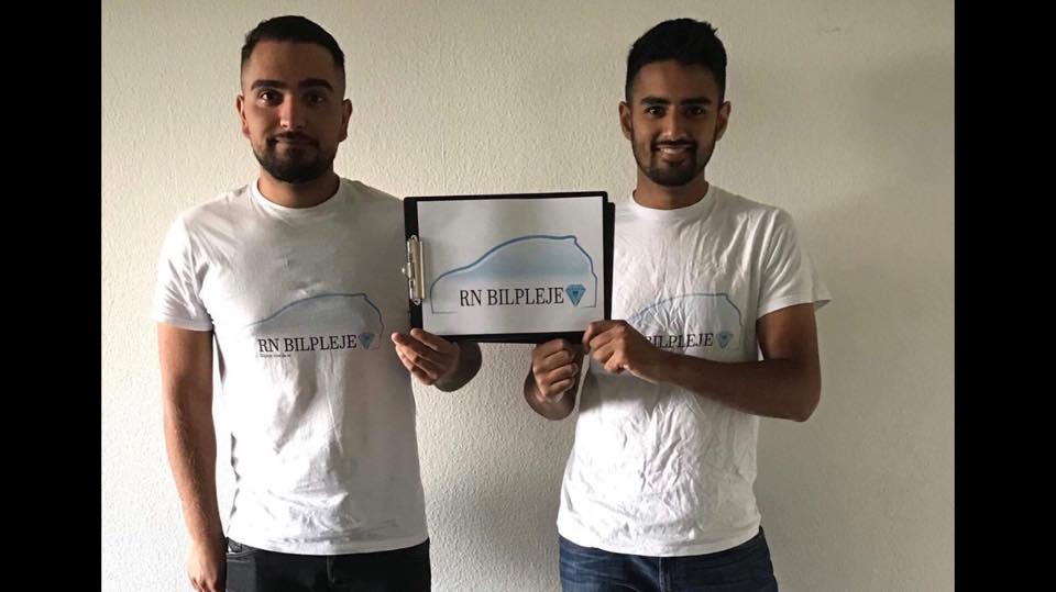 WebinDK's tweet photo. Så fik vi hjulpet 2 gutter godt igang med at udleve deres iværksætterdrøm! https://t.co/PePVO2yS1h
#selvstændig #Iværksætter #Webin https://t.co/ZpZpAgHMC6