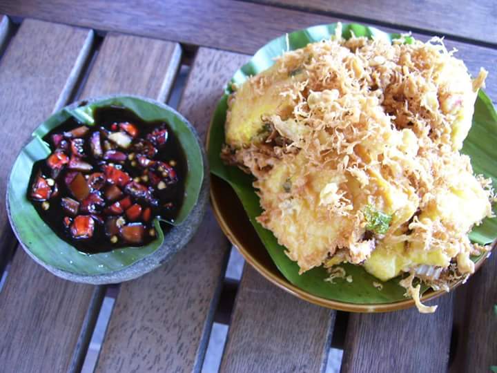 saungpedes's tweet photo. Apa coba.... Tahu korowot... Order via gofood.. Or grab food https://t.co/GIBeRt37BC