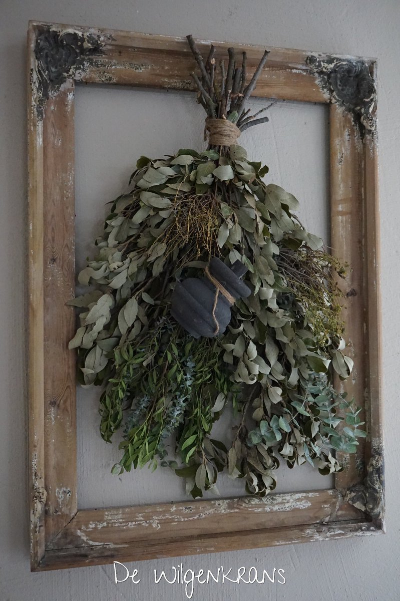 DeWilgenkrans's tweet photo. Groene #toef ... Kijk voor mooie groene toefen op https://t.co/bvBFrlyUWC #landelijk #sfeer #decoreren #decoratie #wonen #vtwonen #mooi https://t.co/F3REexO8Gm