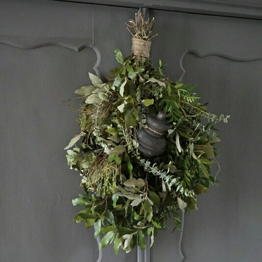 DeWilgenkrans's tweet photo. Groene #toef ... Kijk voor mooie groene toefen op https://t.co/bvBFrlyUWC #landelijk #sfeer #decoreren #decoratie #wonen #vtwonen #mooi https://t.co/Xug2Hvd9rC