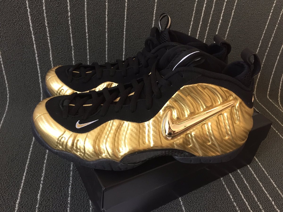 wllanling's tweet image. 🔹whatsapp:+86 18039031711                                
🔹kik/wechat:flysneaker2015                  🔹website:flysneaker.cn