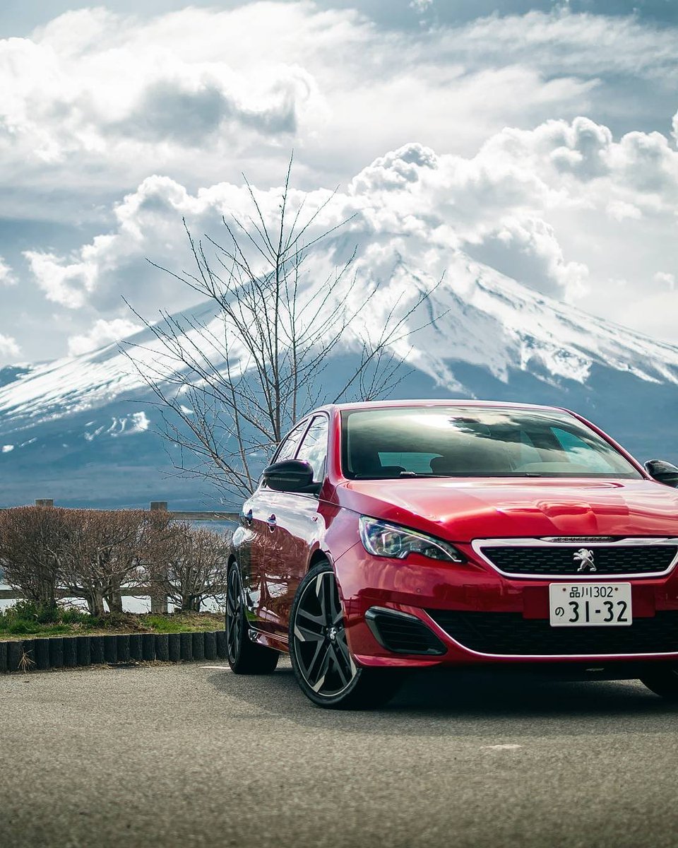 ayeshonline's tweet photo. @Peugeot_Japan 308GTi https://t.co/9WR6pNyUye