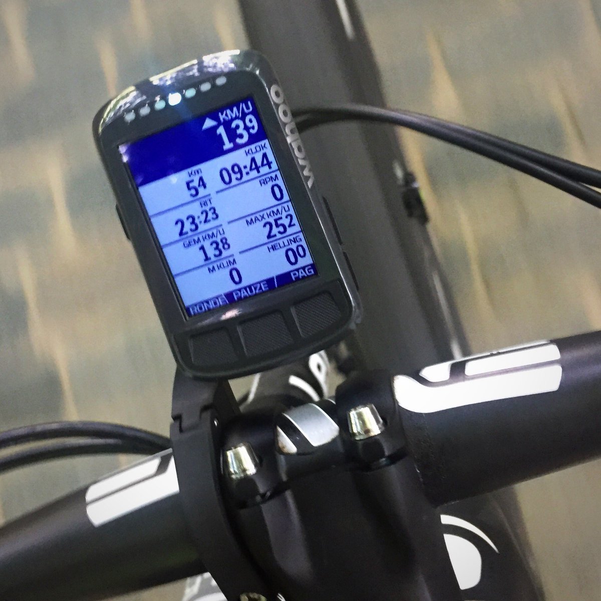 KennithDS1's tweet photo. Test work ongoing! @wahoofitness for the #Wahoo #ElemntBolt #Mountainbike #Wielrennen #Cycling #Review #vélo #mtb https://t.co/z9rHYGlr0g