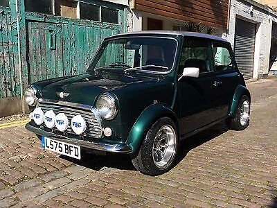 LeahRebeccaUK's tweet photo. #MiniMonday
Making Mondays just that little bit Minier since 1959 🇬🇧🇬🇧🇬🇧 https://t.co/4r7sXGPse4
