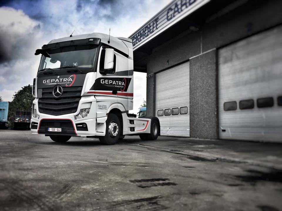 How are you all feeling this morning #TeamTrucker? Are you driving far today?  💪 We are with you in this Monday ! 💪