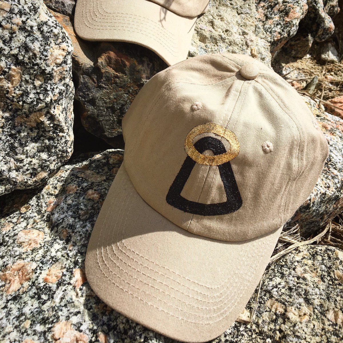 WiseClothing's tweet photo. DAD HATS SURFISIDE WITH #49WISE #WISEBRAND #wiseclothing #MyrtleBeach https://t.co/sEiWfUNYdI