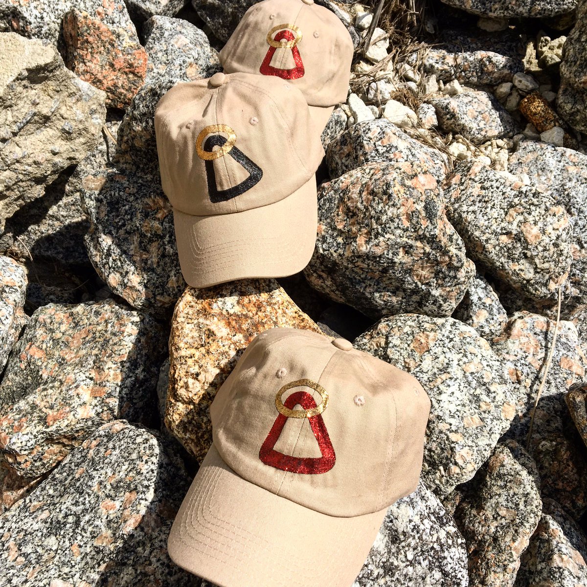 WiseClothing's tweet photo. DAD HATS SURFISIDE WITH #49WISE #WISEBRAND #wiseclothing #MyrtleBeach https://t.co/sEiWfUNYdI