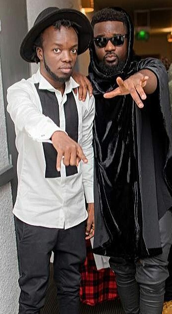 AkwaboahMusic's tweet photo. Uve bn that inspiration,bro and a friend.
GOD bless u wit life and strength.HBD  king @sarkodie .wat dey don't noe is U GETTIN STARTED. https://t.co/H3wYKwDoKX