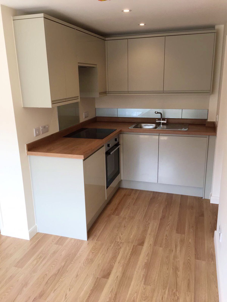 CKH Build Limited tweet media