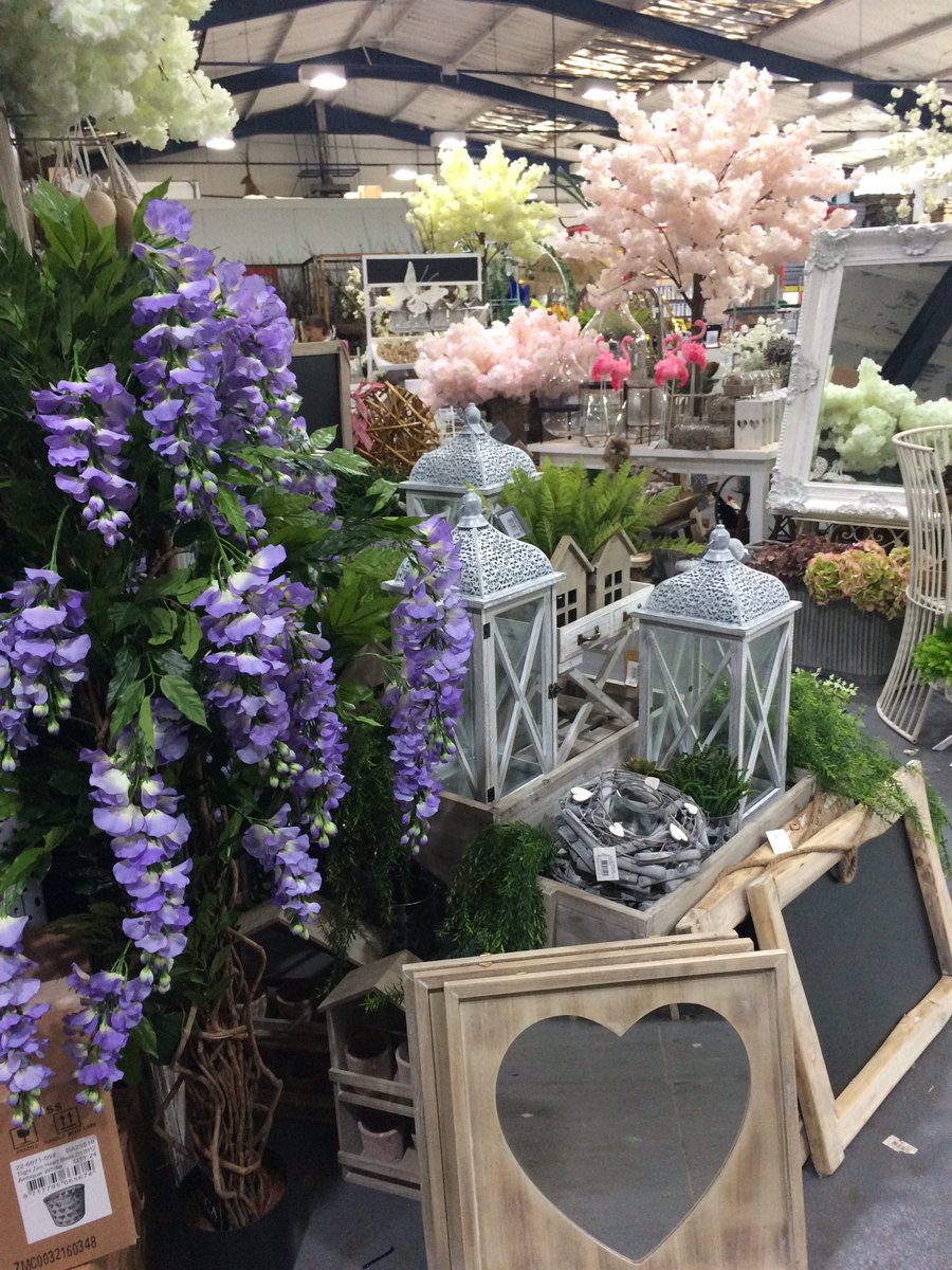 We're having a brilliant Sundries Sale all this week! Pop down to bag some amazing bargains!