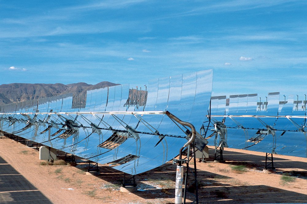 IRENA's tweet photo. #Morocco’s hybrid concentrated solar/PV solar power plant project gets USD 25million boost https://t.co/TTmgG1QiAV via @NorthAfrciaPost https://t.co/ffvJyqR7Y9