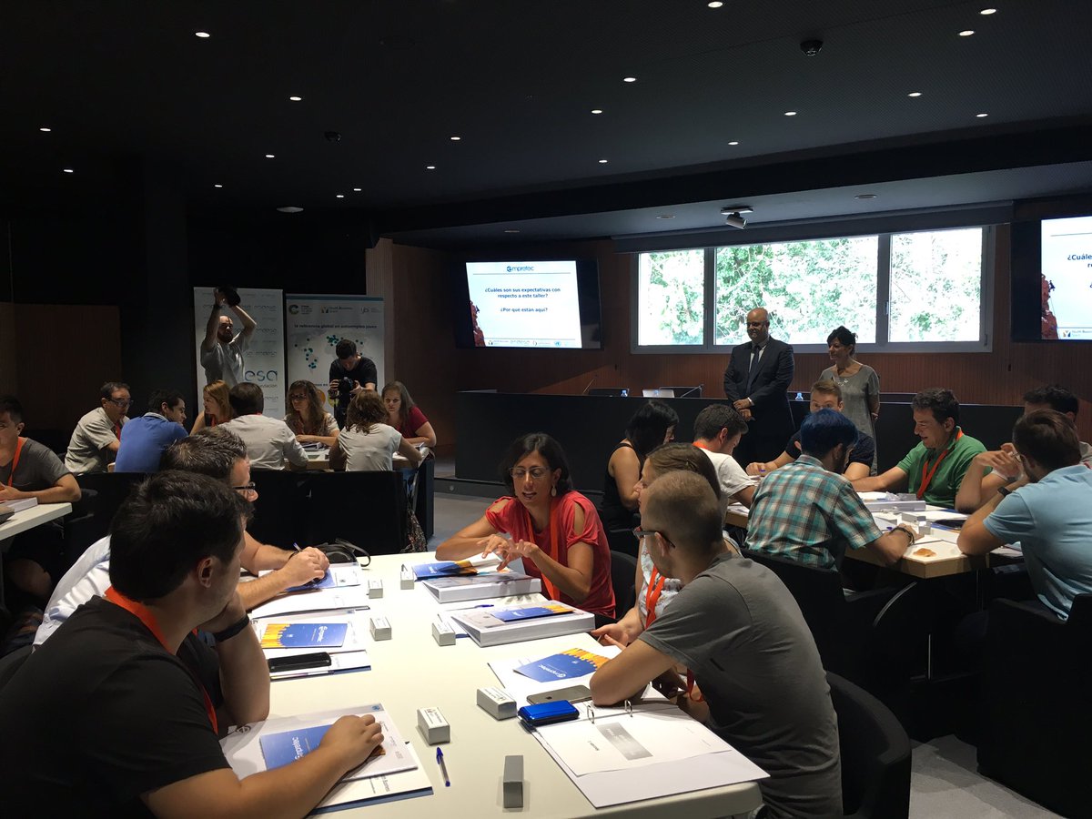emprenderIAF's tweet photo. Más de 40 personas participan en los talleres de Empretec, trabajan expectativas, competencias, proyectos, estrategias, contactos @ybspain https://t.co/iM8BKna2Vr