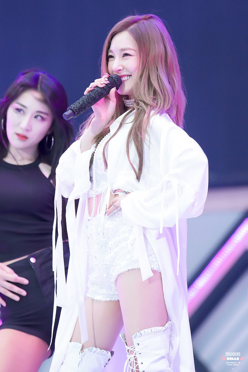 81toujoursbelle's tweet photo. 170708 SMTOWN in Seoul #티파니 #TIFFANY https://t.co/tfFRq6CDnf https://t.co/7z62pa3cHp
