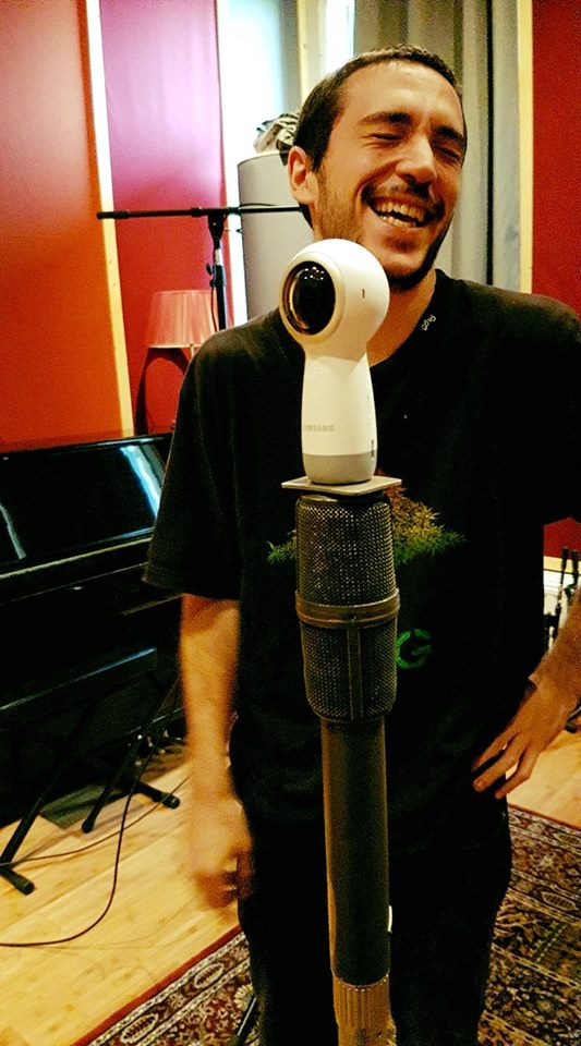 Hal5Studio's tweet photo. 360 video and stereo sonic set up. Vasco our VR specialist is clearly happy! #HAL5Studio #neumannstereomic #360VRCamera #ghettoengineering https://t.co/Lr9VB4ddMU