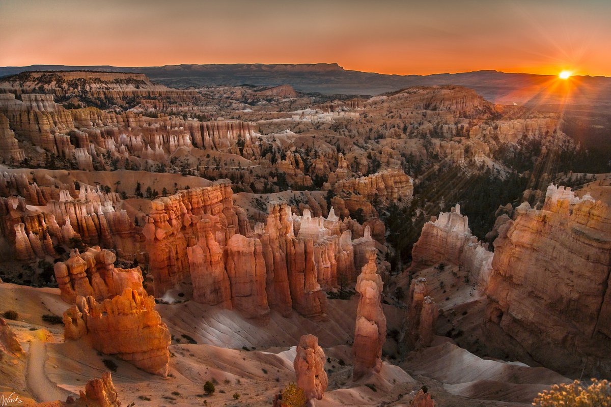 Bryce Canyon Sunrise by Katharina Winklbauer

500px.com/photo/10461880…