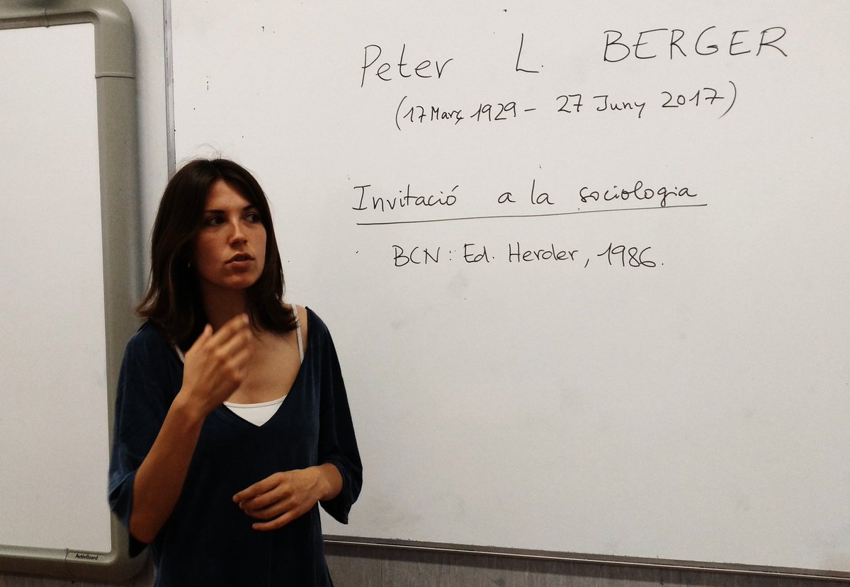 Broll_sccl's tweet photo. 3,2,..1! Iniciem #cursvirtual amb .@ariadnafito recordant al recent traspassat #PeterBerger #inmemoriam. Esperem que el disfruteu! #Eestiu17 https://t.co/i6o2Jo06nI