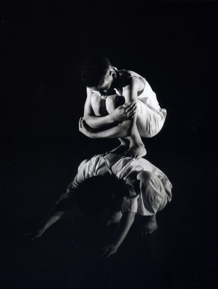 artsadm's tweet photo. The #ArtsadminArchive series continues on Wednesday evening, exploring Rosemary Lee's seminal work, #EggDances > https://t.co/yMHaxNoNej https://t.co/lRylgTOeud