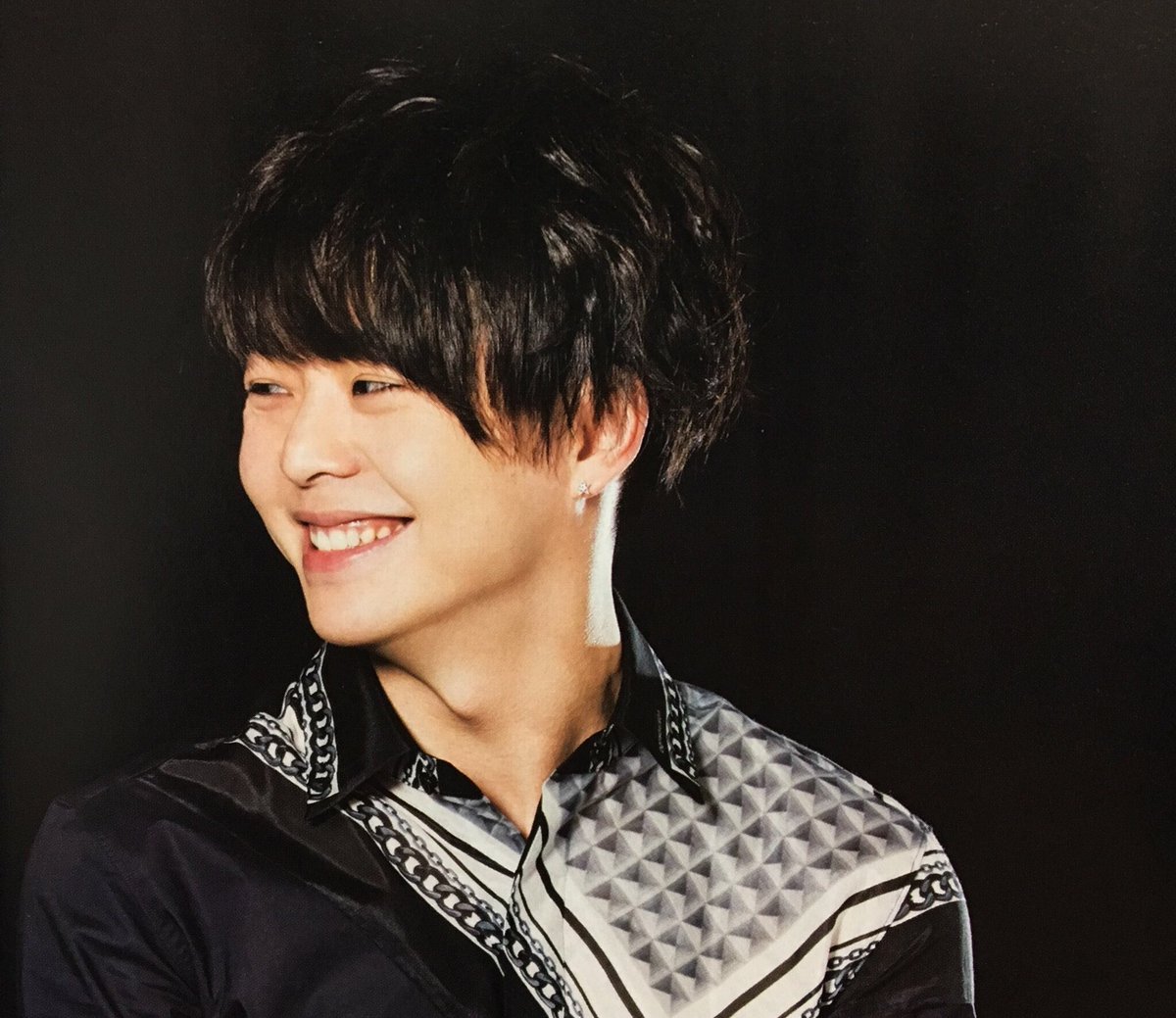 みるぴす Bubblegum On Twitter 1 明るい笑顔 2 可愛い笑顔 3 かっこいい笑顔 4 いつもの笑顔 5 誰にでも笑顔 6 常に笑顔 7 純粋な笑顔 8 たまーに見せる企んだ様な笑顔 9 満面の笑顔 10 メンバーといる時の笑顔 結局 私は あなたの笑顔に惚れました あなたのいい