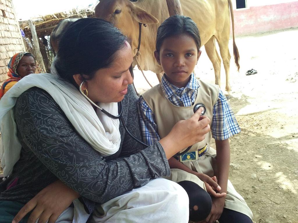 CollectrBarwani's tweet photo. .@CMMadhyaPradesh #SardarSarovar #R&R #GreenCommando #health checkup @distBarwani https://t.co/DY0rSpPbNY