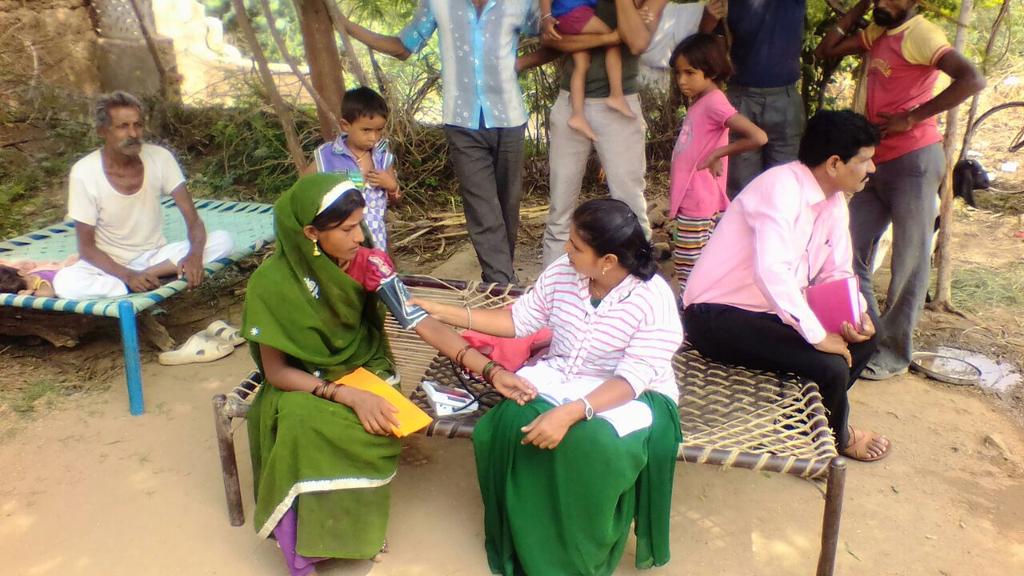 CollectrBarwani's tweet photo. .@CMMadhyaPradesh #SardarSarovar #R&R #GreenCommando #health checkup @distBarwani https://t.co/DY0rSpPbNY