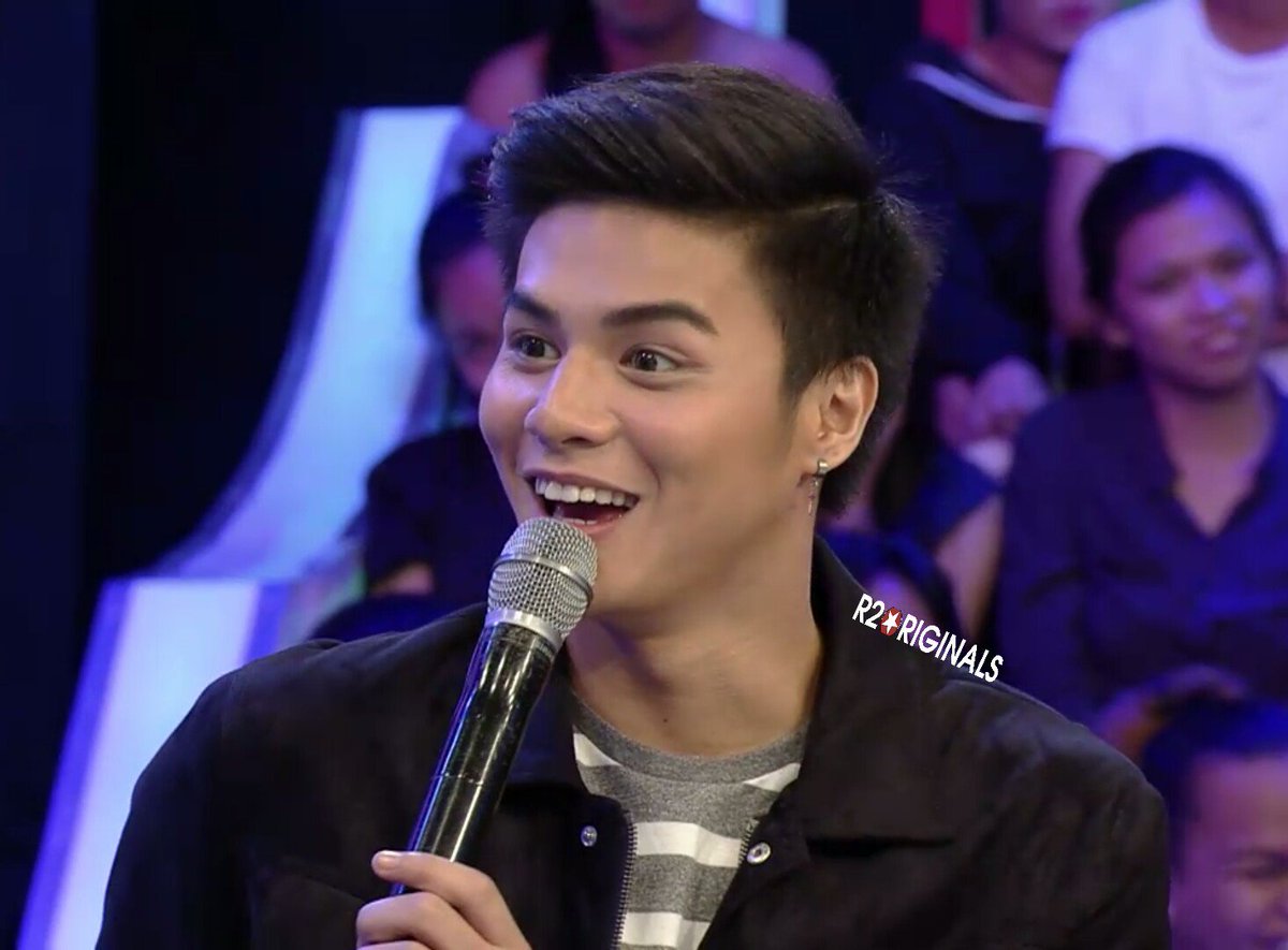 R2OriginalsOFC's tweet photo. (1) Kilig King indeed! 😍❤ Sino nakapanood kagabi? 🖑🖐 #GGVTrueColors #BloodyCrayons #BloodyCrayons2DaysToGo https://t.co/rlK9wZZqZx