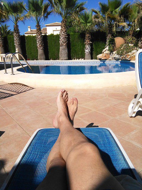 BeverlyIDF's tweet photo. Les plus belles piscines #design #vacances #architecture #immobilier https://t.co/q8Y79z81sG https://t.co/Pd7U9oBX0i