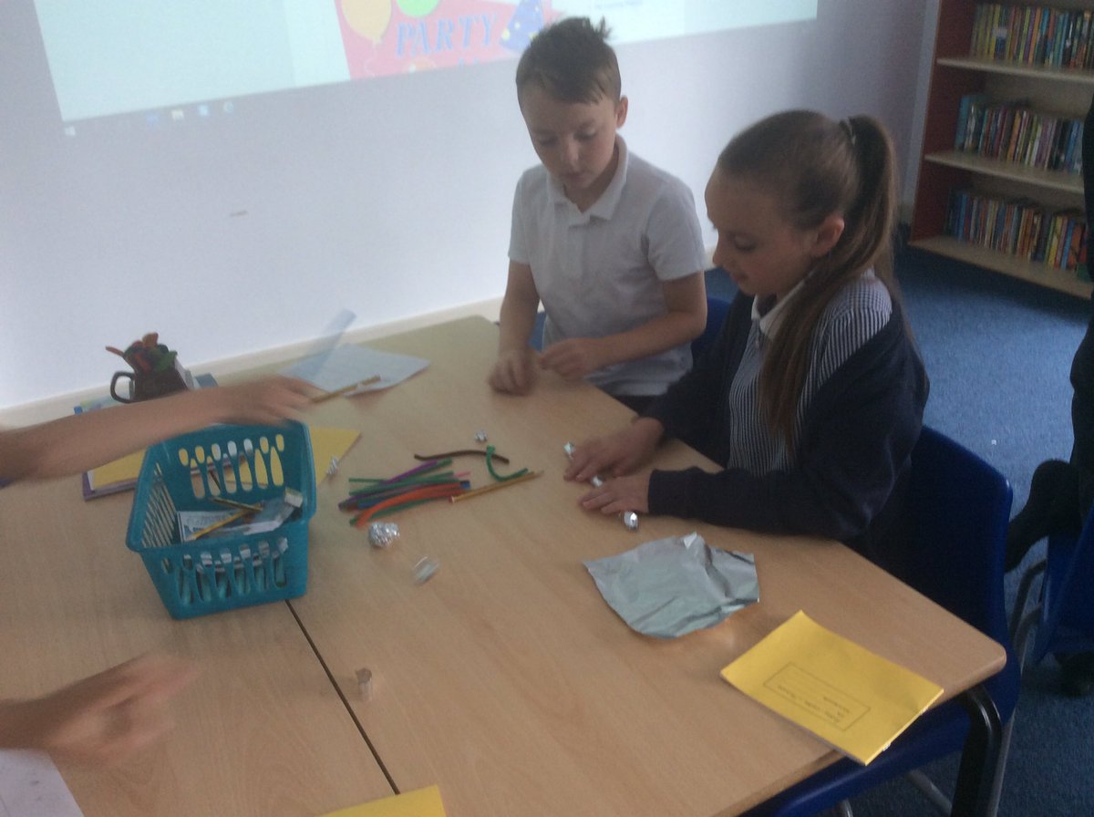 Year6WCPS's tweet photo. Team building challenge! #WCPSedu #collaboration https://t.co/PtEiacmJb5