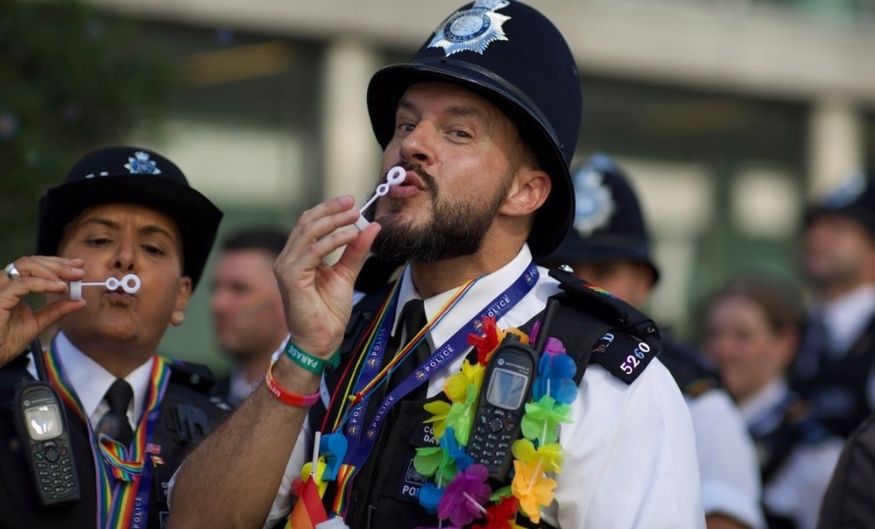 Londonist's tweet photo. Awesome photos of Pride 2017 - were you there? https://t.co/fWwMbiA4lN https://t.co/GqNeGXKwTX