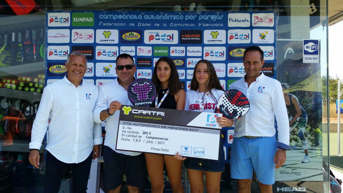 cartripadel's tweet photo. Mireia 😘ha sido Campeona Autonómica 2017 de la Comunidad Valenciana ¡Sigue creciendo día a día! 💪🏆 #teamcartri https://t.co/rWs8xd66oY