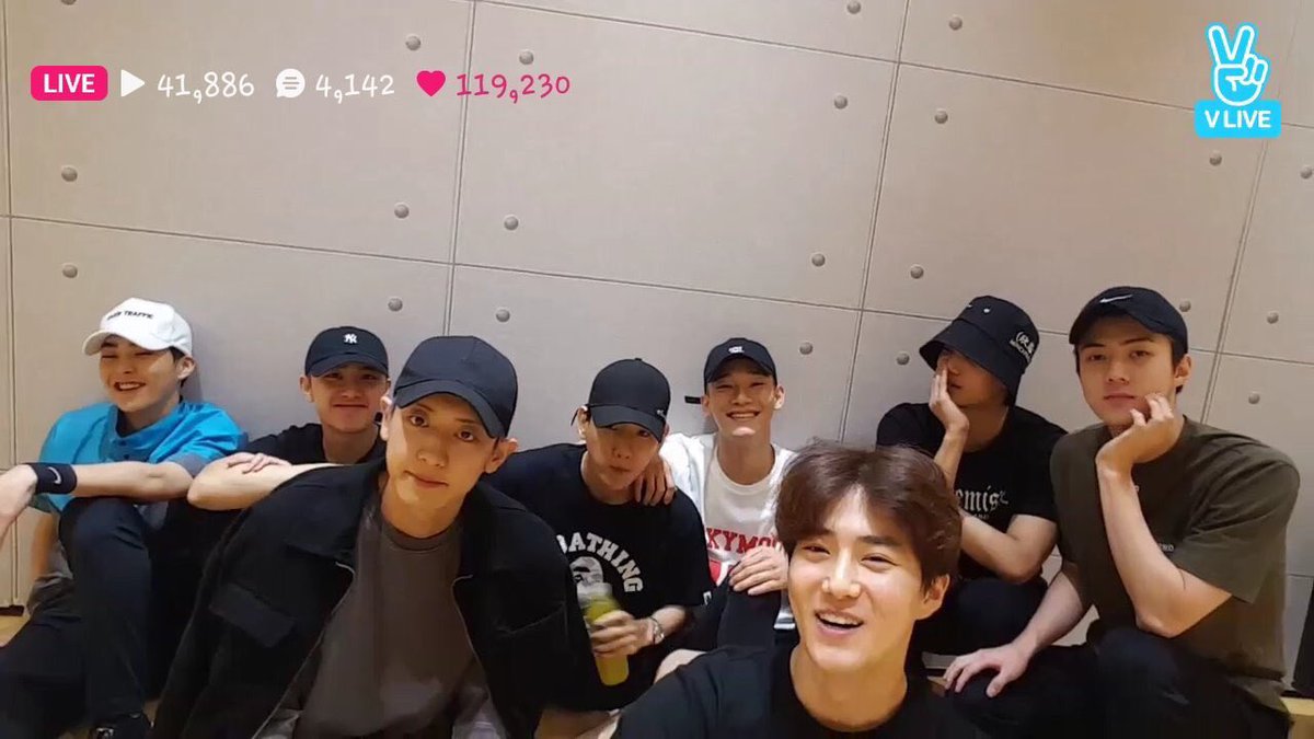 myeontokki's tweet photo. my kind of happiness 💜 https://t.co/SC9mbkeXF3